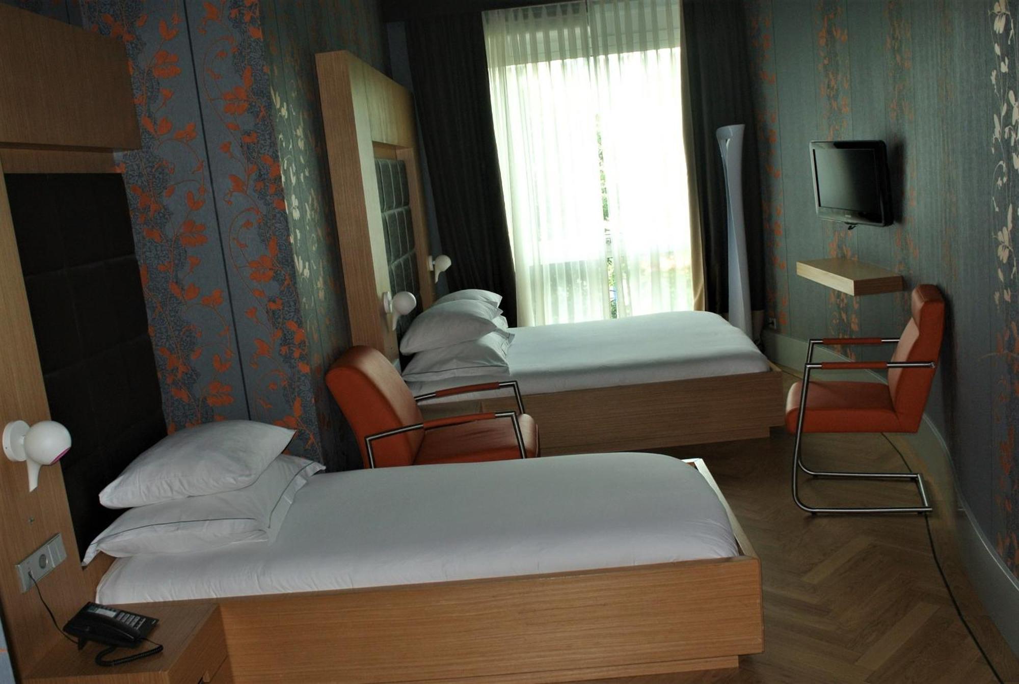 Amadi Park Hotel Амстердам Экстерьер фото